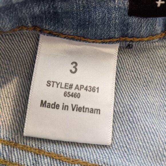 FASHION Nova Tempe Distressed High Rise Jeans Light Wash 3 G2 - Picture 4 of 6